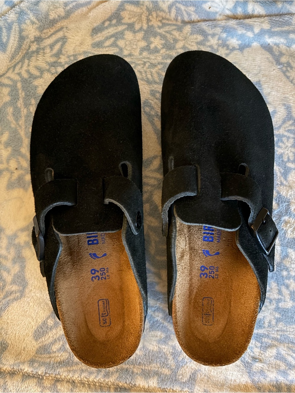 Birkenstock Boston Suede Clogs •Black •size 8/39 •soft footbed🔥